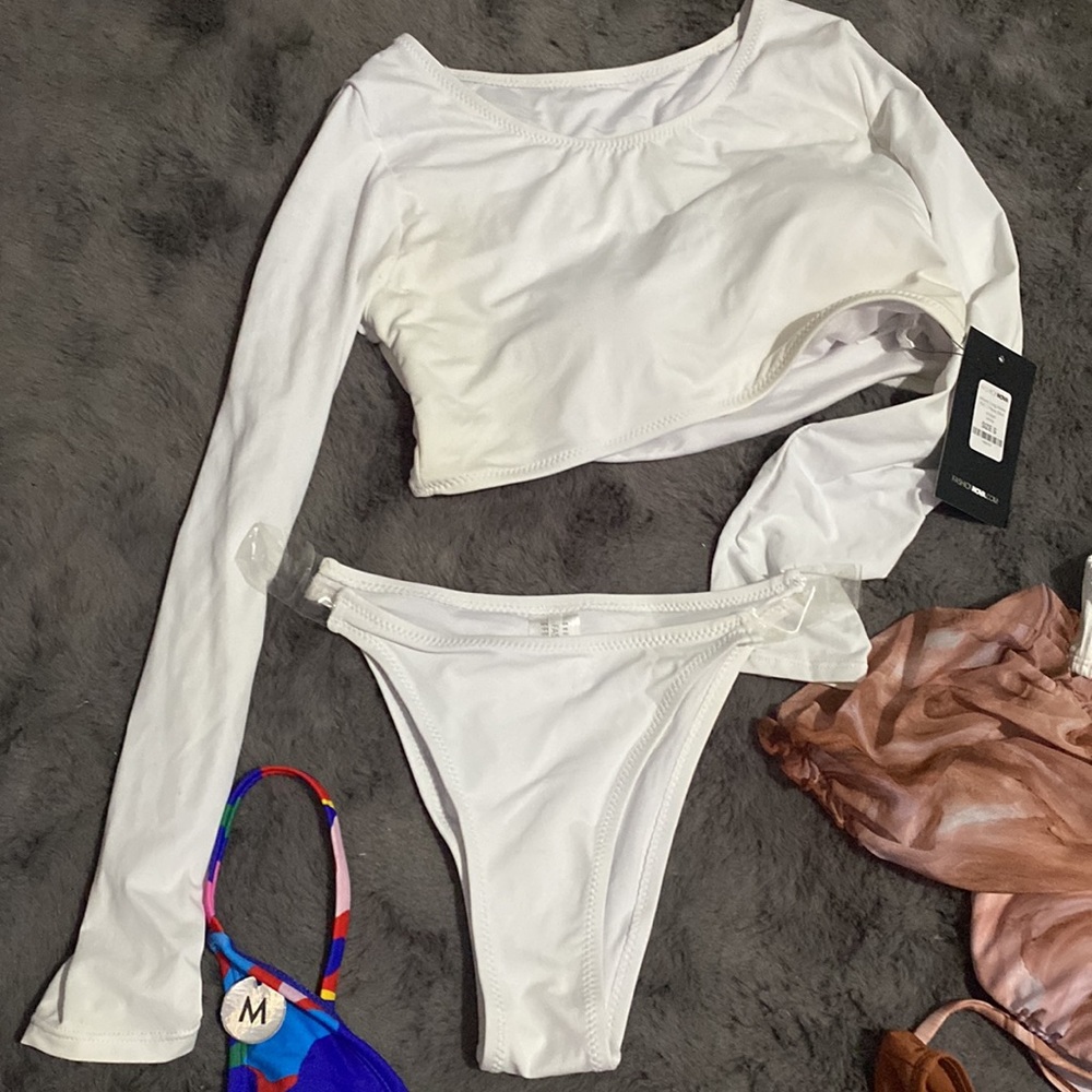 Swimsuits bundle 💙 - Picture 2 of 4